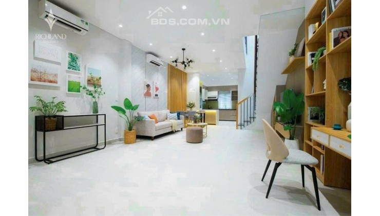 Bán nhà 1 trệt 1 lầu dự án RichLand Residence Hỗ Trợ Bank 70%